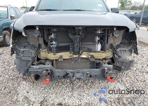 2021 Nissan Titan Pro-4X 4X4 из США, поврежденный, VIN 1N6AA1ED3MN526499